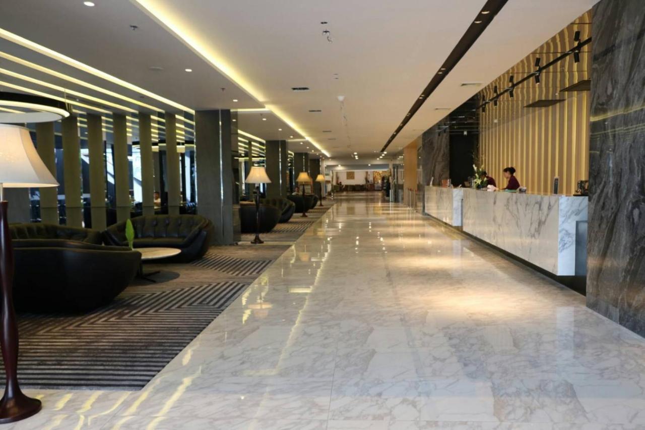 فندق بانكوكفي  فندق ومركز مؤتمرات تي كيه بالاس المظهر الخارجي الصورة