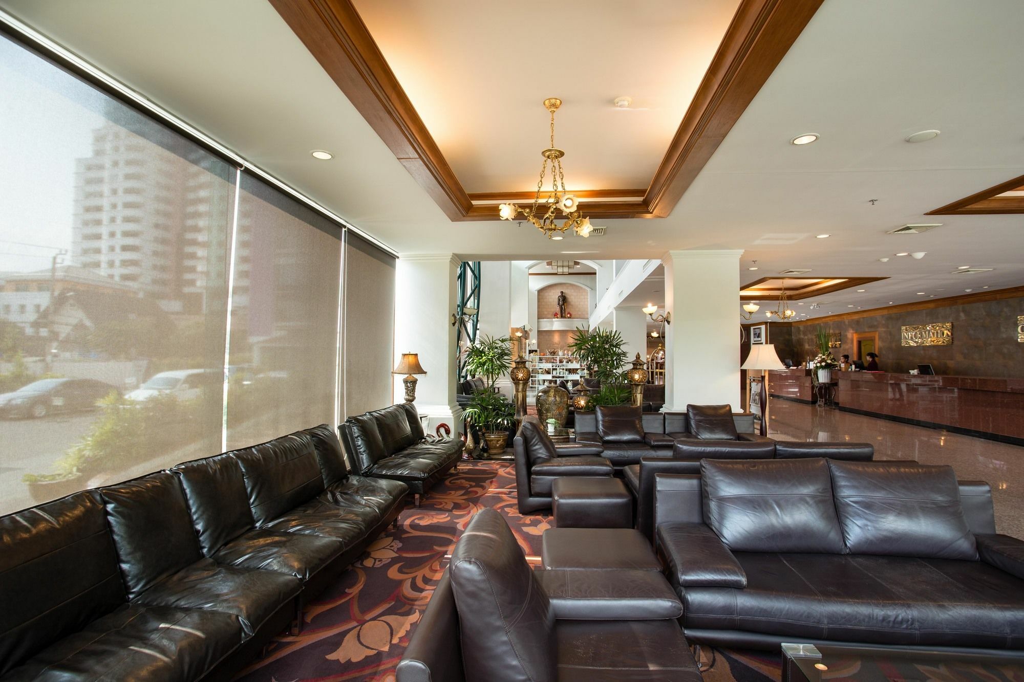 فندق بانكوكفي  فندق ومركز مؤتمرات تي كيه بالاس المظهر الخارجي الصورة